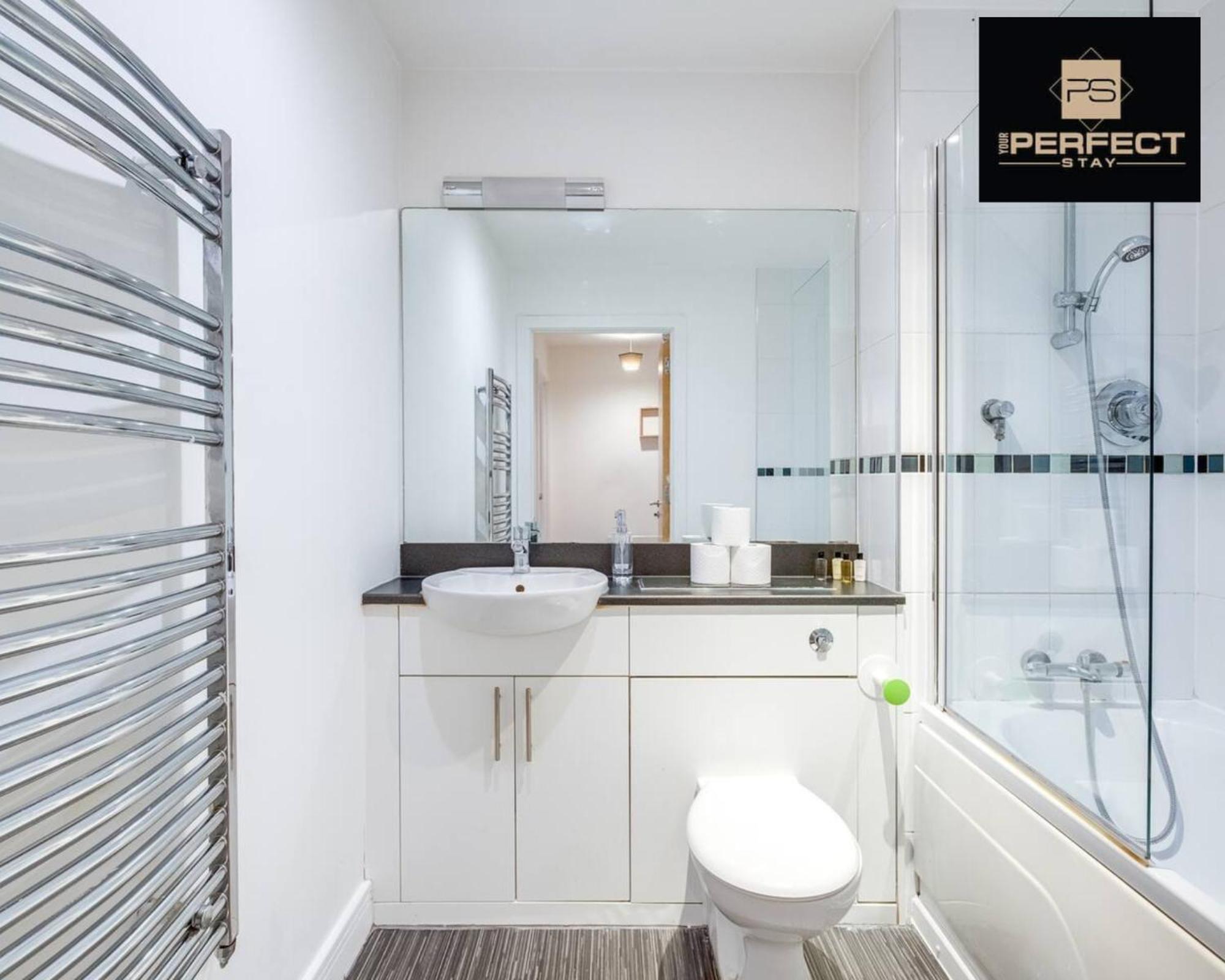 Mercury Suite City Centre Netflix Dedicated Workspace By Your Perfect Stay Short Lets Бирмингам Екстериор снимка