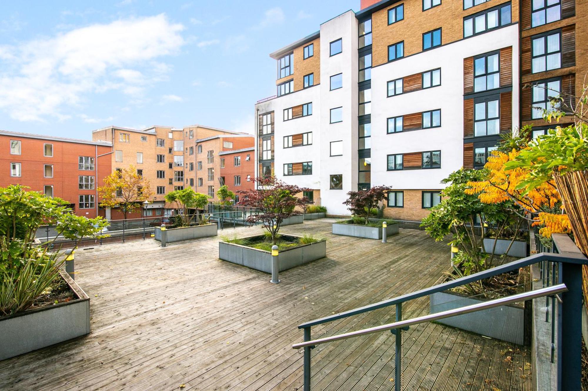 Mercury Suite City Centre Netflix Dedicated Workspace By Your Perfect Stay Short Lets Бирмингам Екстериор снимка